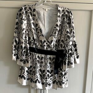 Nanette Lepore Silver/Black beaded Silk wrap top Size 8. Dressy, like new